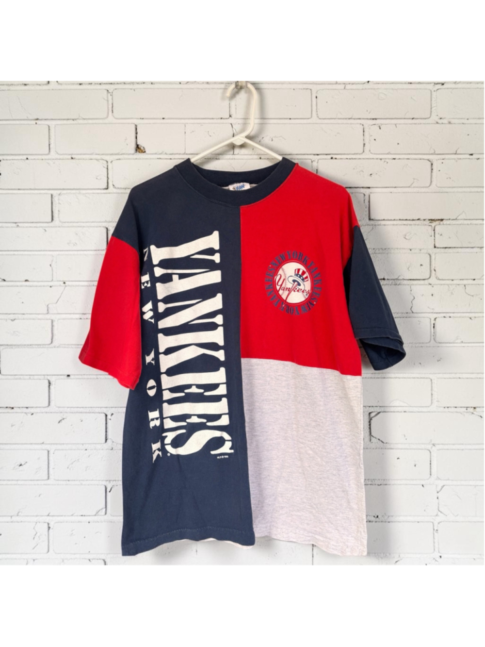 Vintage Official Fan Men's XL 1993 New York Yankees Colorblock T-Shirt Retro